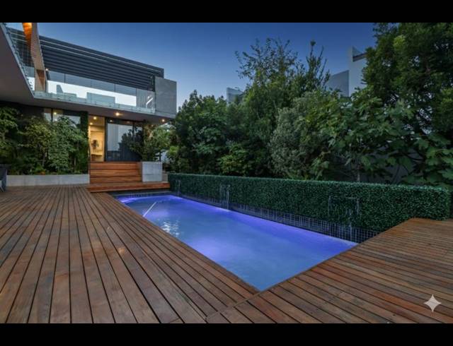 6 BEDROOM HOUSE FOR SALE IN MIDSTREAM RIDGE